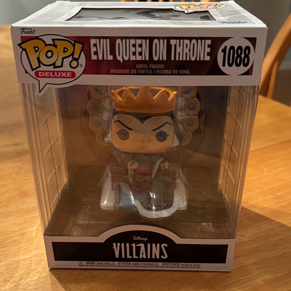 New in box Funko Pop Villains Evil Queen on Throne